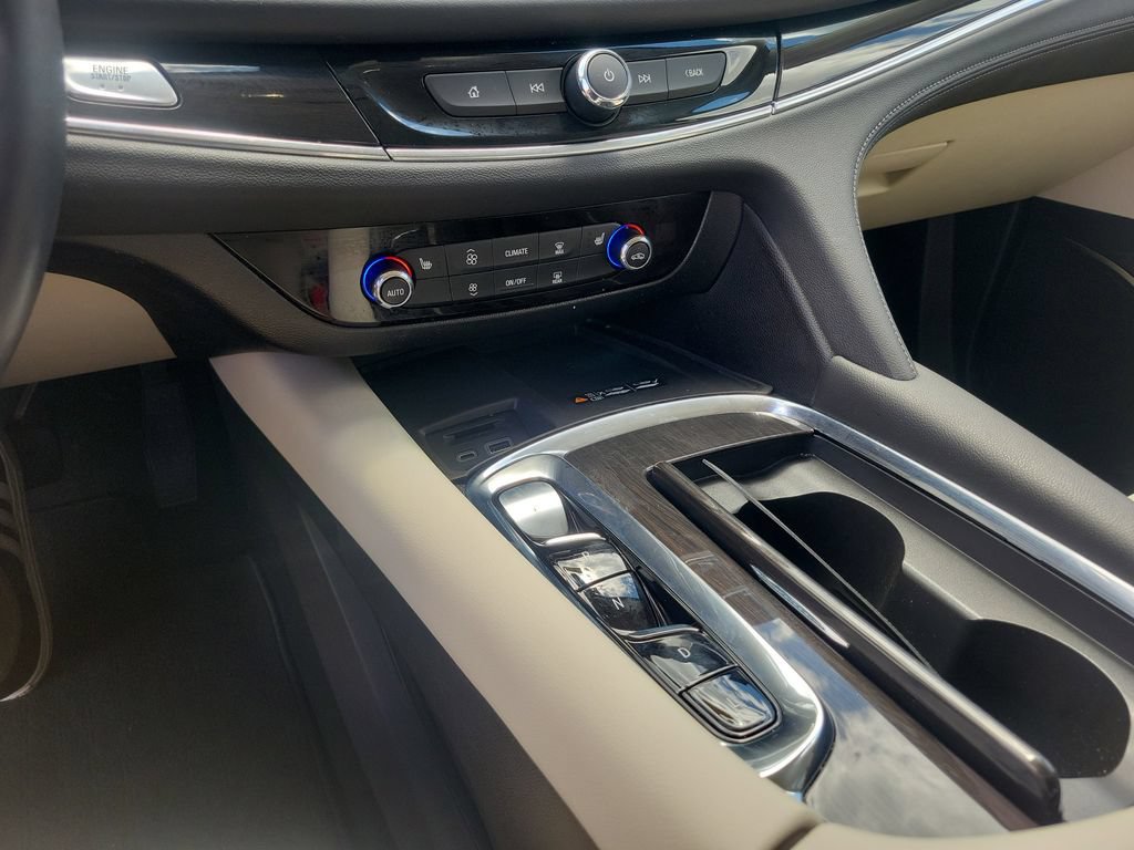 Used 2023 Buick Enclave Essence FWD image 31