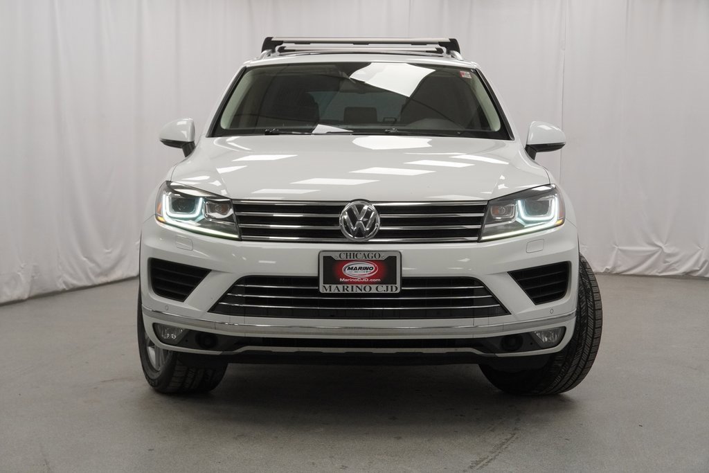 Used 2016 Volkswagen Touareg VR6 image 7