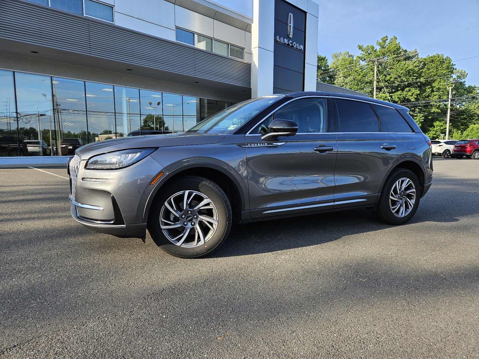 Used 2023 Lincoln Corsair AWD w/ Equipment Group 101A image 1