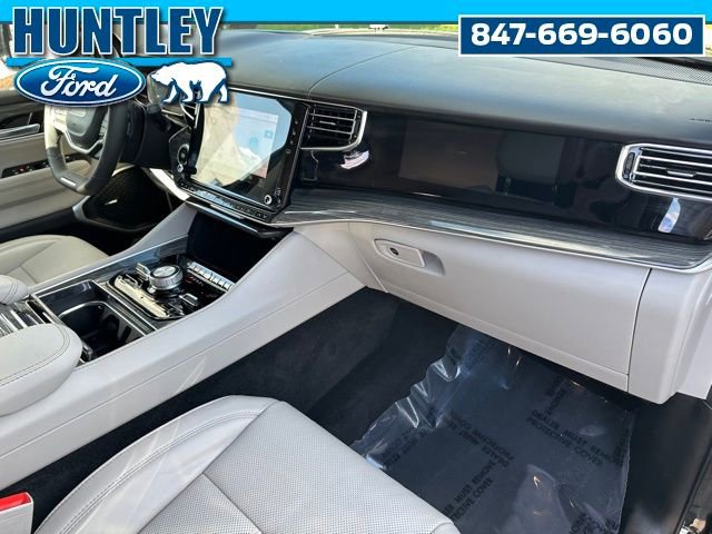 Used 2022 Jeep Wagoneer Series III w/ Convenience Group I image 10