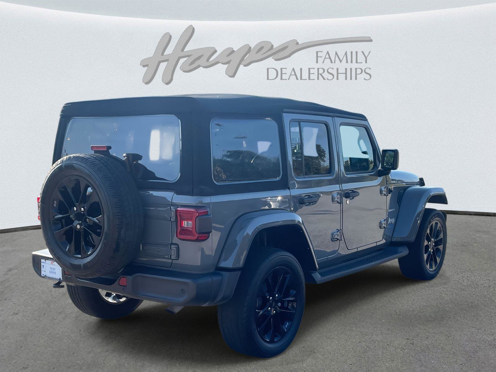 Used 2021 Jeep Wrangler Unlimited Sahara w/ Safety Group image 24