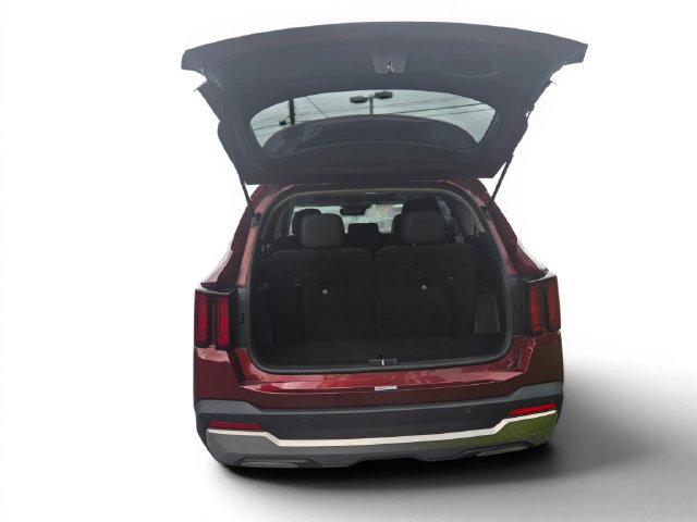 Used 2024 Kia Sorento S w/ Panoramic Sunroof Package FWD image 10