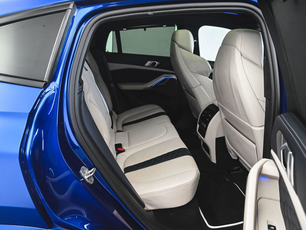 Used 2021 BMW X6 M w/ Competition Package image 38
