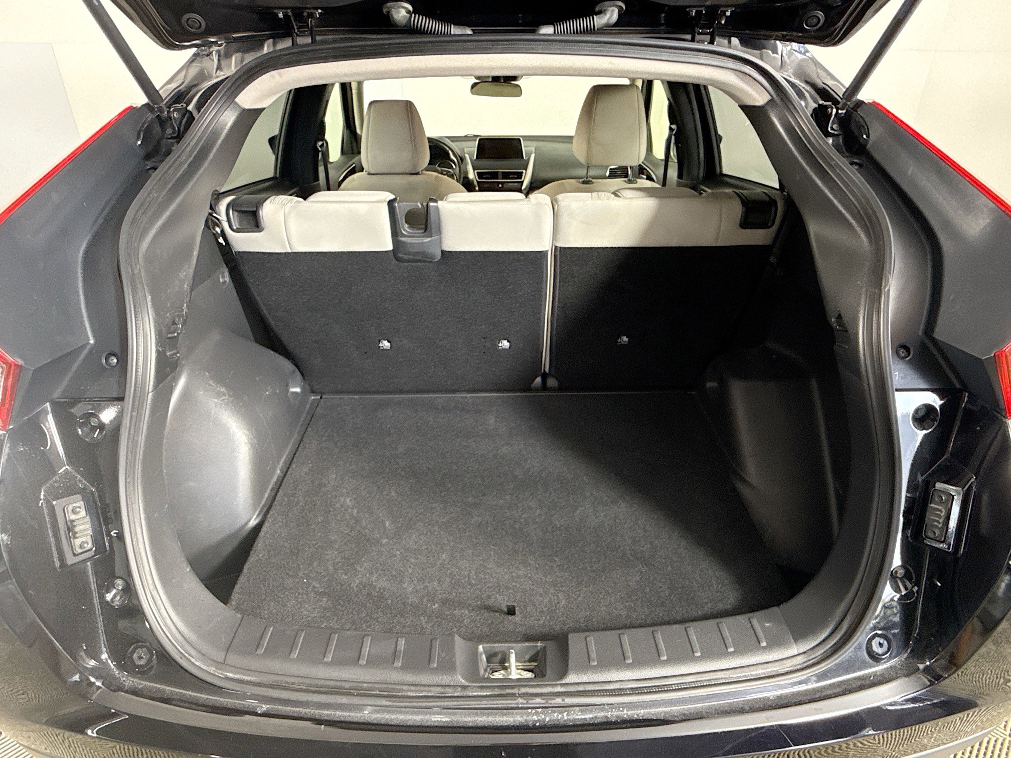 Used 2020 Mitsubishi Eclipse Cross SE image 35