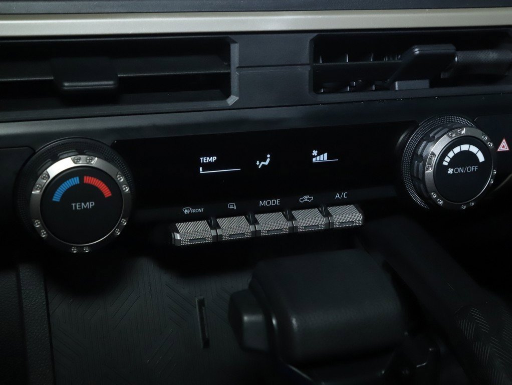 Used 2024 Toyota Tacoma SR image 26