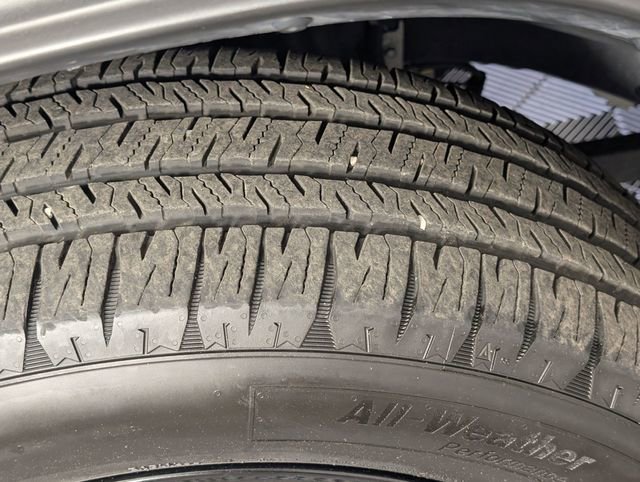 Used 2025 Jeep Wrangler Unlimited Sahara AWD/4WD image 9