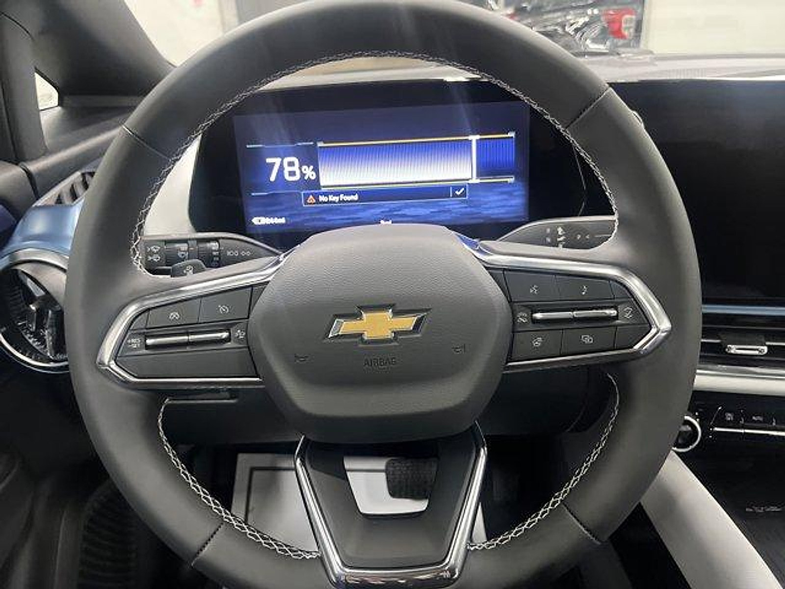 New 2026 Chevrolet Equinox EV LT AWD/4WD image 24