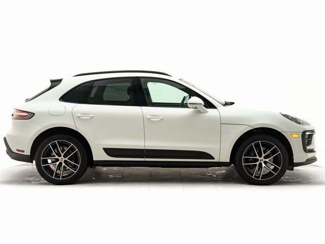 Certified 2025 Porsche Macan image 35
