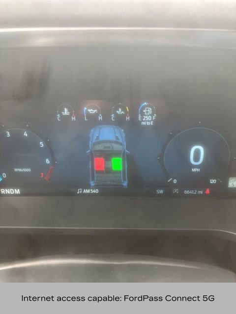 Used 2025 Ford F150 Platinum image 5