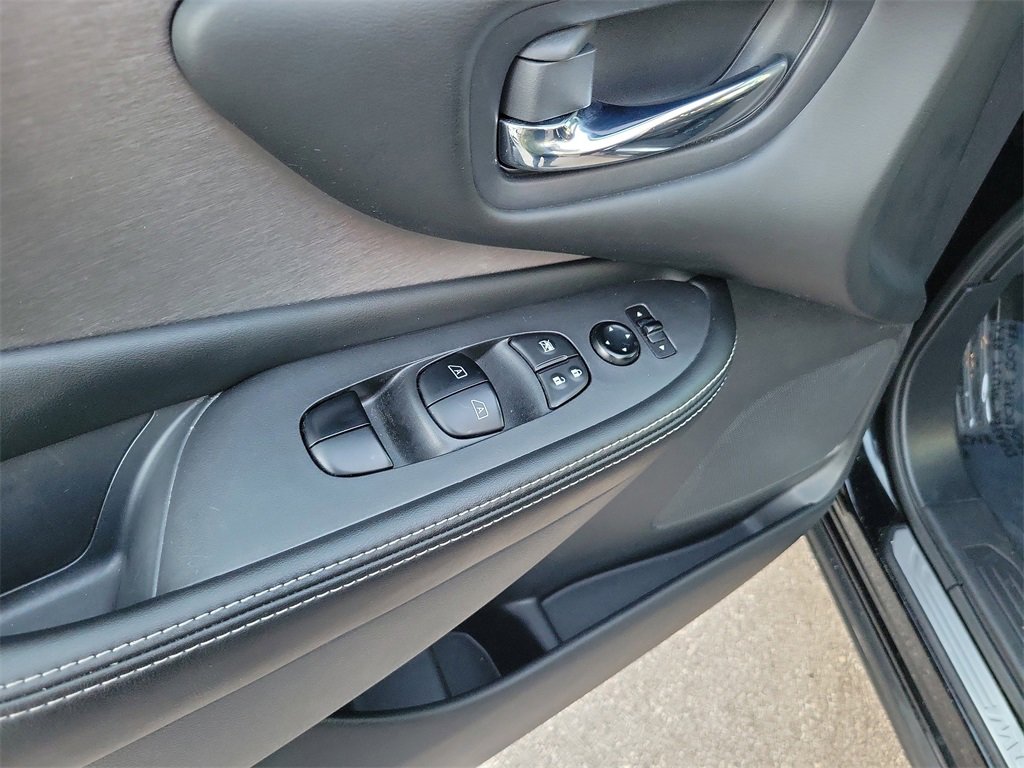 Certified 2021 Nissan Murano S image 16