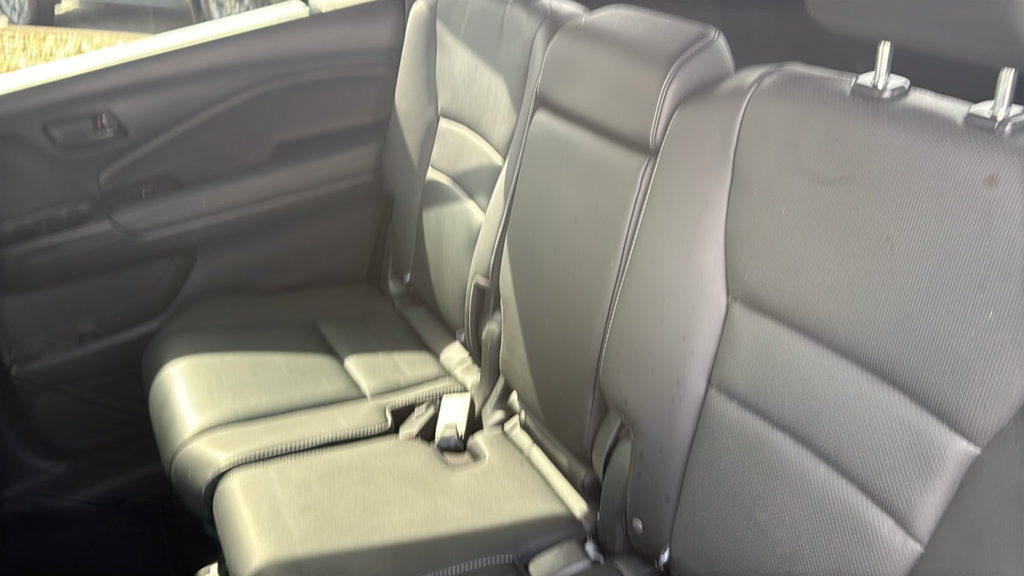 Used 2023 Honda Passport EX-L image 33