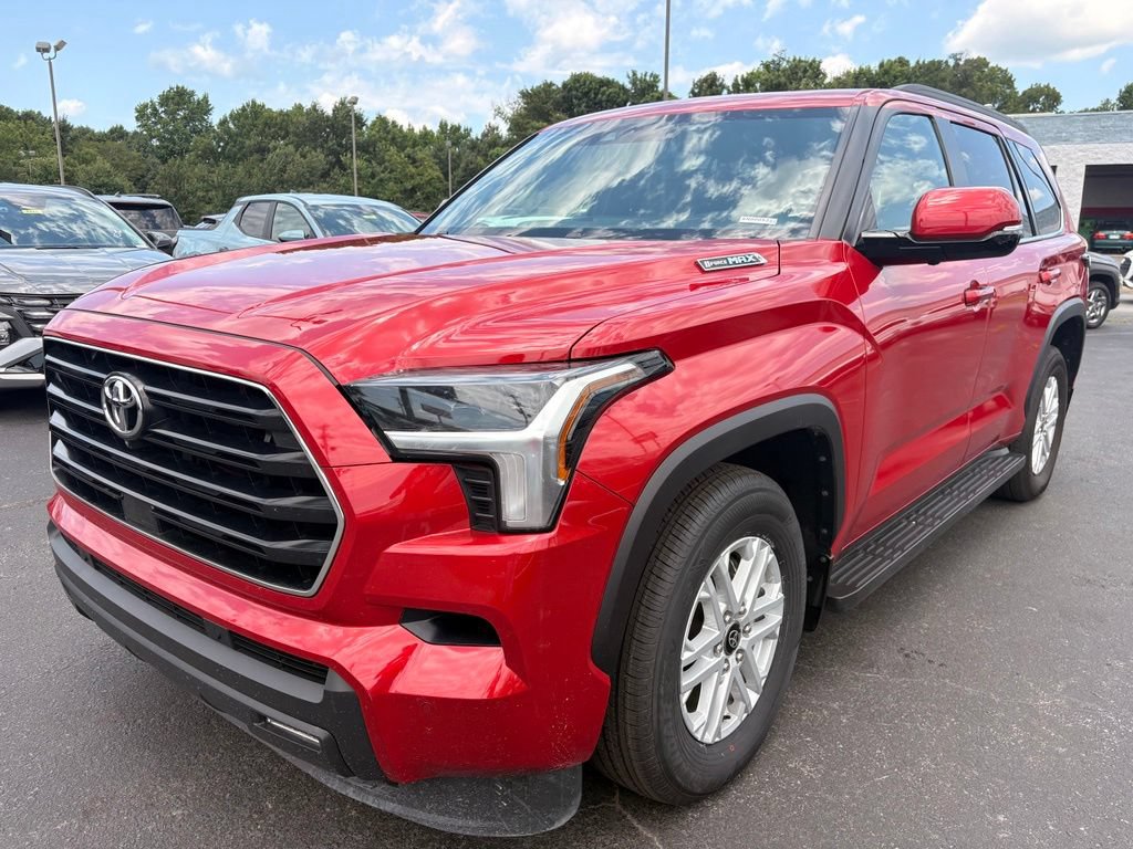 Used 2025 Toyota Sequoia SR5 AWD/4WD image 3