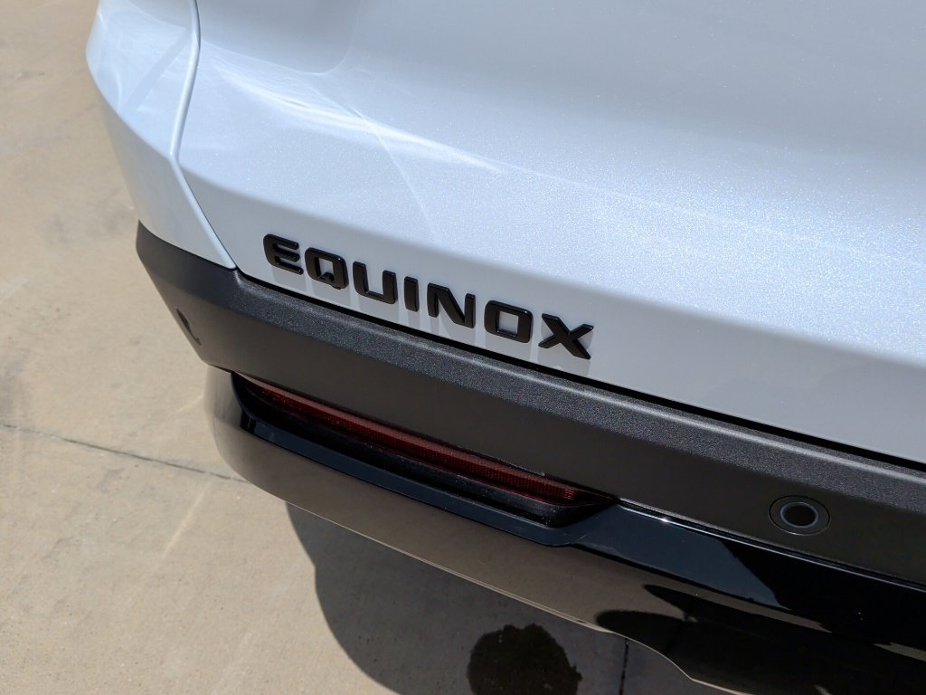 New 2026 Chevrolet Equinox RS FWD image 40