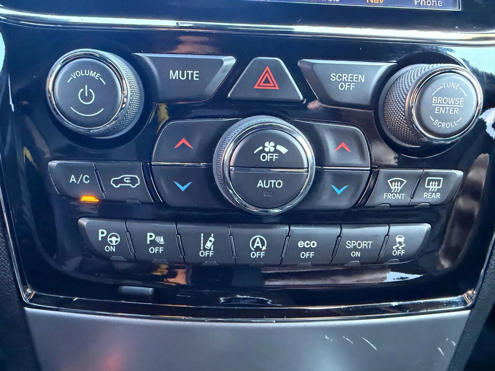 Used 2019 Jeep Grand Cherokee Limited X image 16