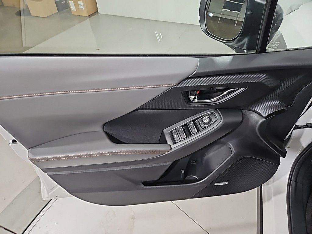 New 2025 Subaru Crosstrek 2.5i Limited w/ Popular Package #4A image 10