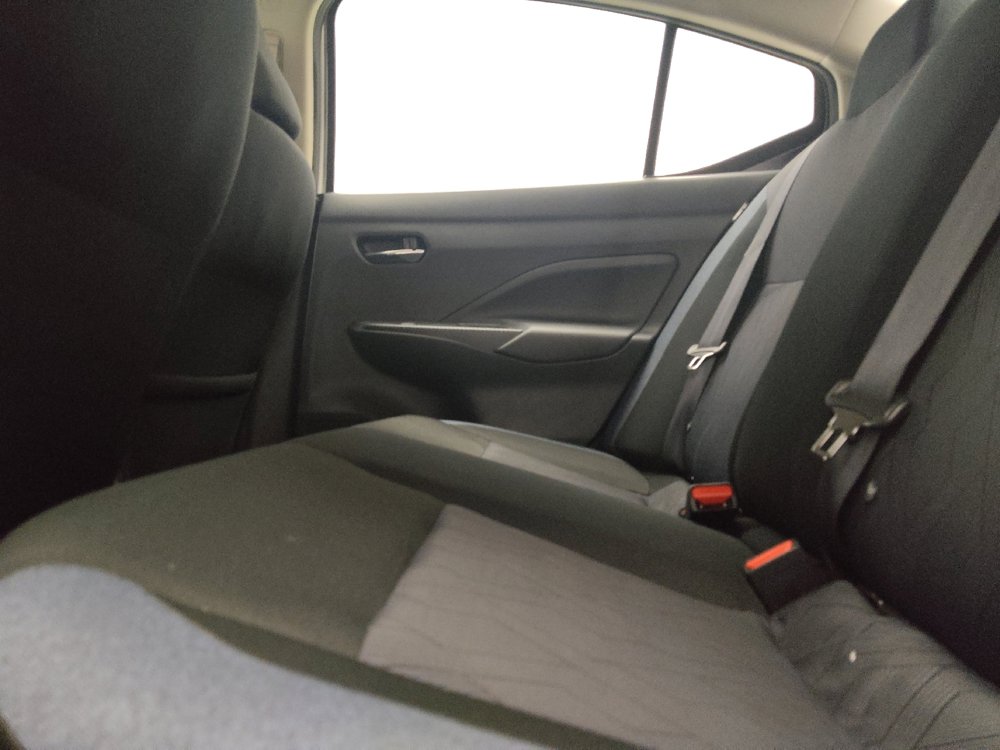 Used 2025 Nissan Versa SV FWD image 18