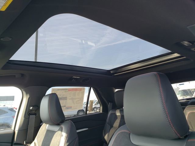 New 2026 Ford Explorer ST w/ Sun And Sound Package image 28