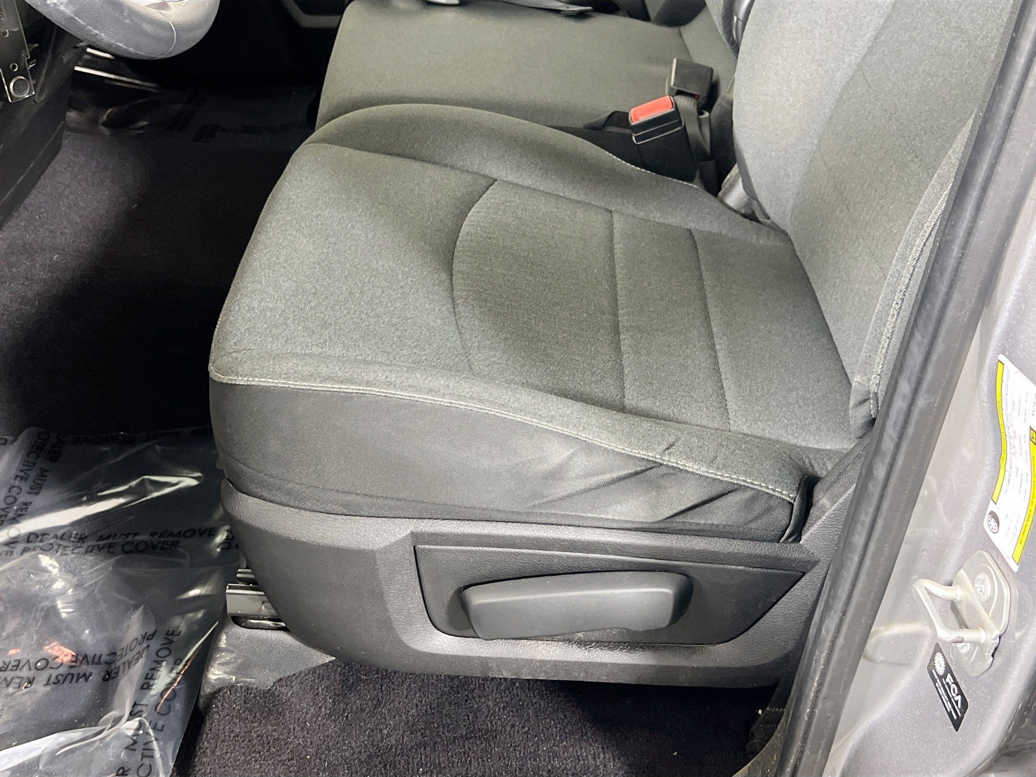 Used 2022 RAM 1500 Classic Warlock w/ Electronics Group AWD/4WD image 18