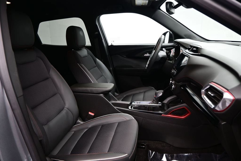 Used 2023 Chevrolet TrailBlazer RS w/ Convenience Package FWD image 13