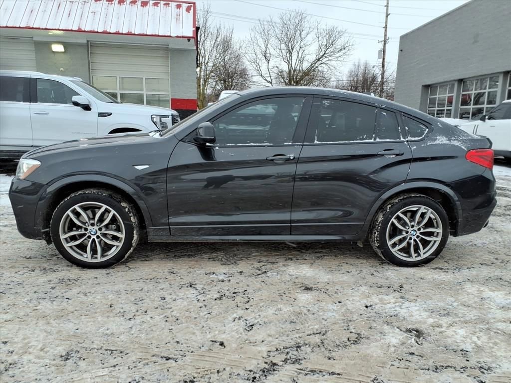 Used 2018 BMW X4 M40i image 2
