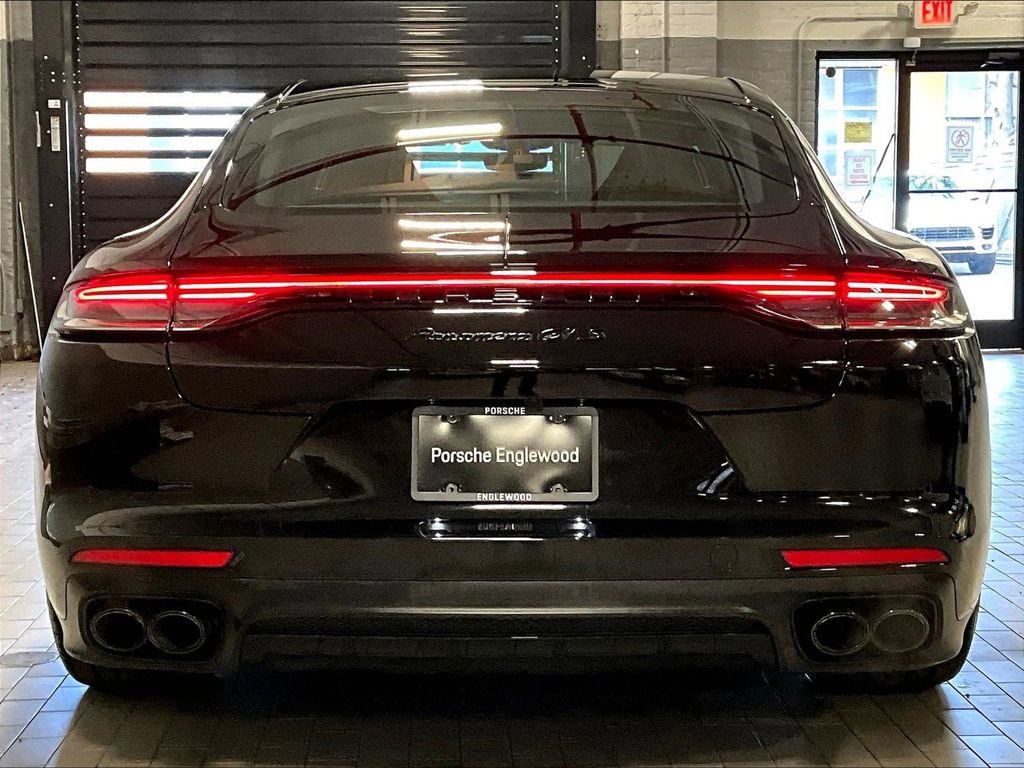 Certified 2023 Porsche Panamera GTS image 9