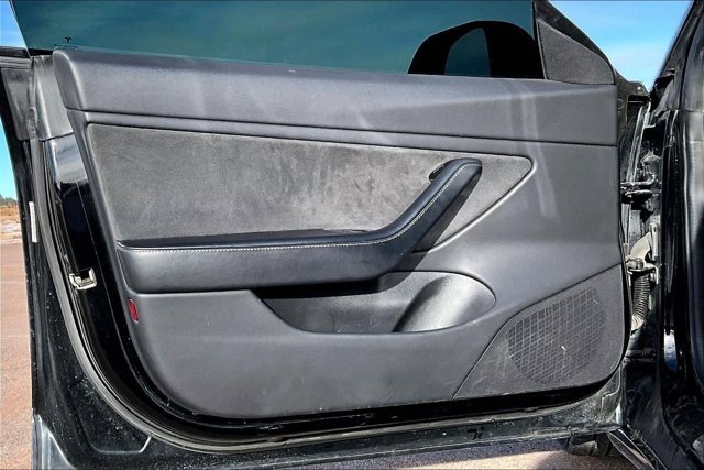 Used 2019 Tesla Model 3 Long Range image 19