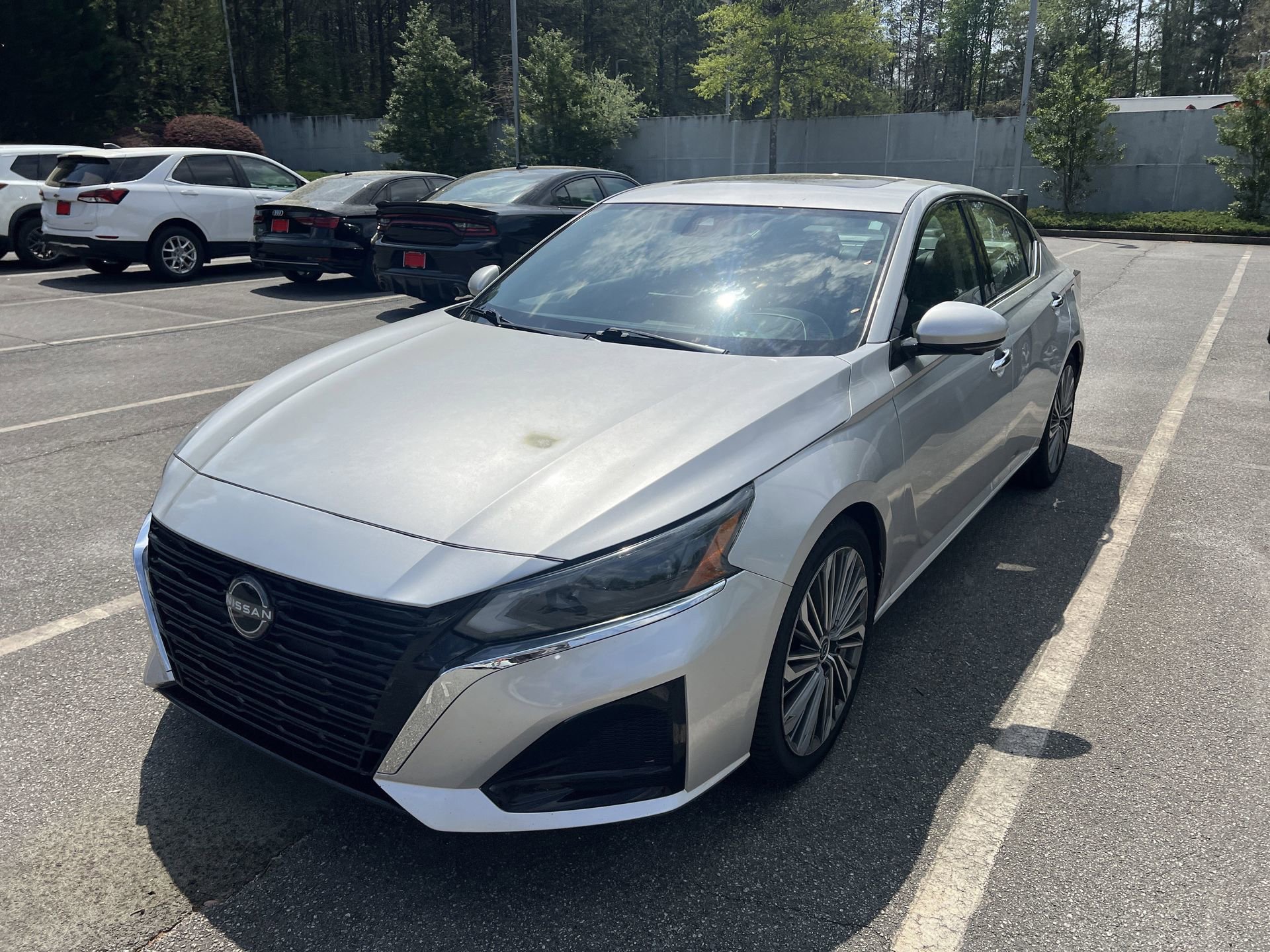 Used 2023 Nissan Altima 2.5 SL image 1