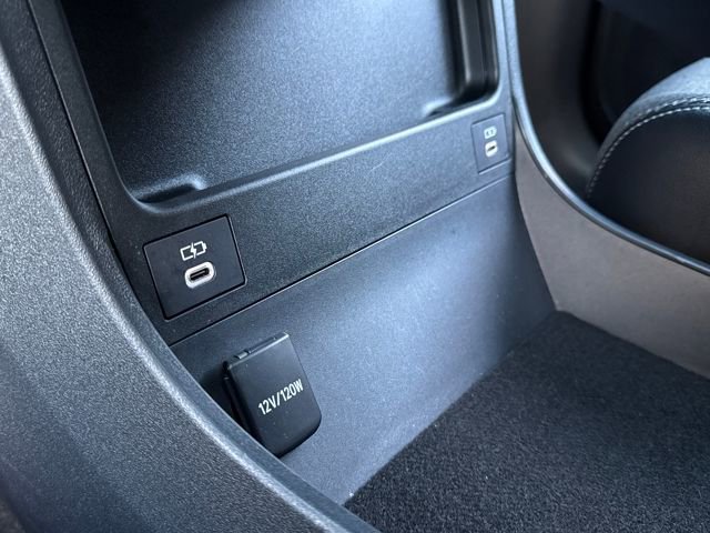 Used 2025 Toyota bZ4X XLE image 20