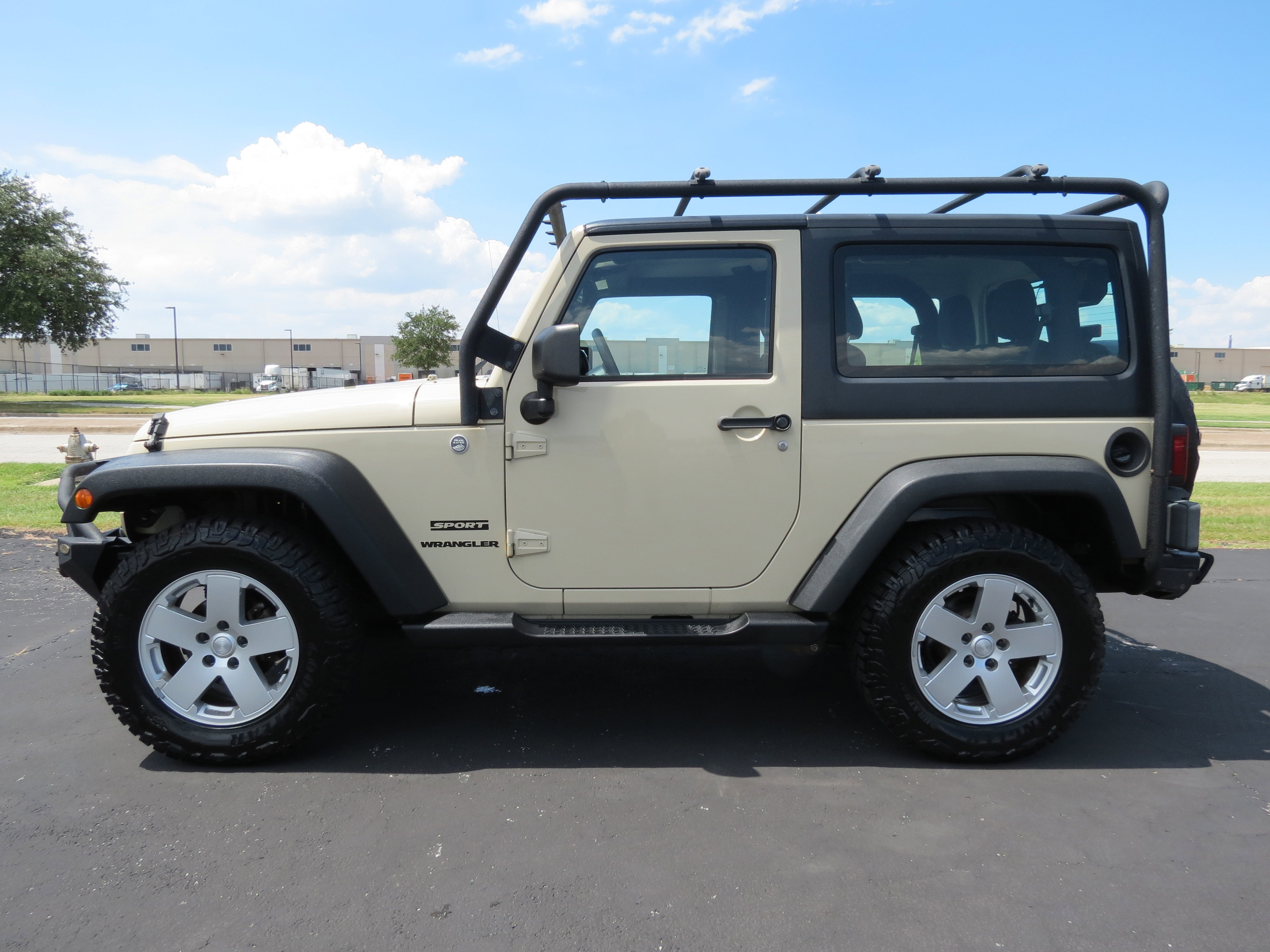 Used 2011 Jeep Wrangler Sport image 3