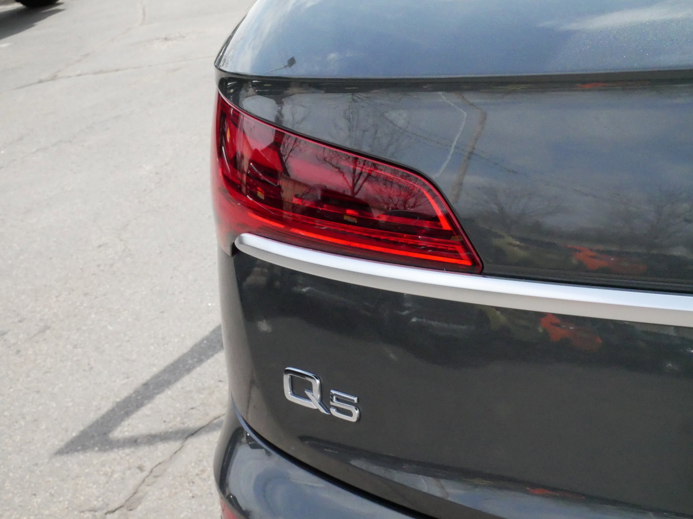 Used 2024 Audi Q5 2.0T Premium Plus w/ Premium Plus Package image 17