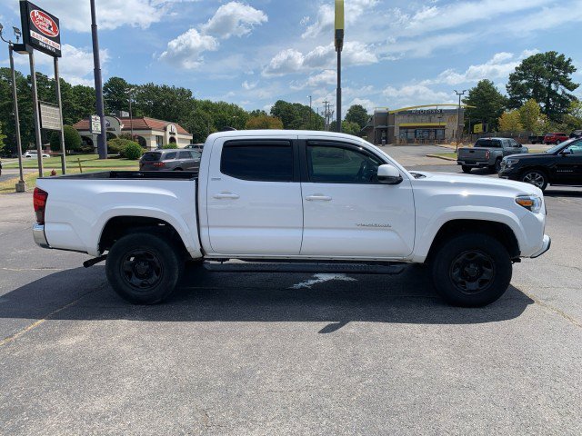 Used 2021 Toyota Tacoma SR5 RWD image 5