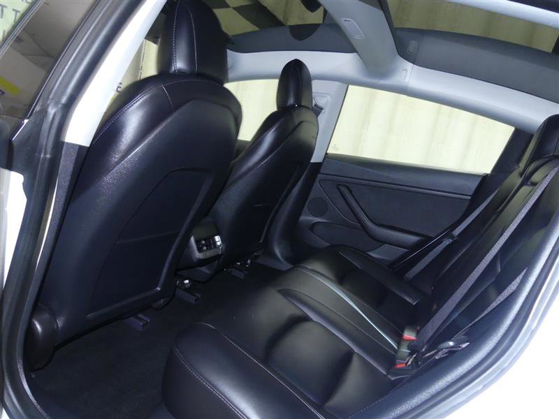Used 2021 Tesla Model 3 Standard Range Plus image 19