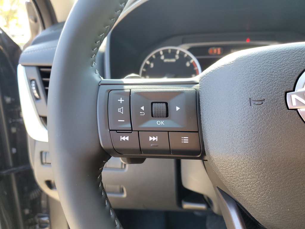 New 2026 Nissan Rogue SV AWD/4WD image 25