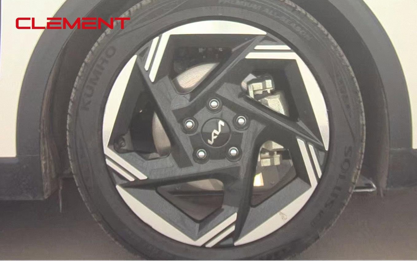 Used 2025 Kia K4 EX image 17