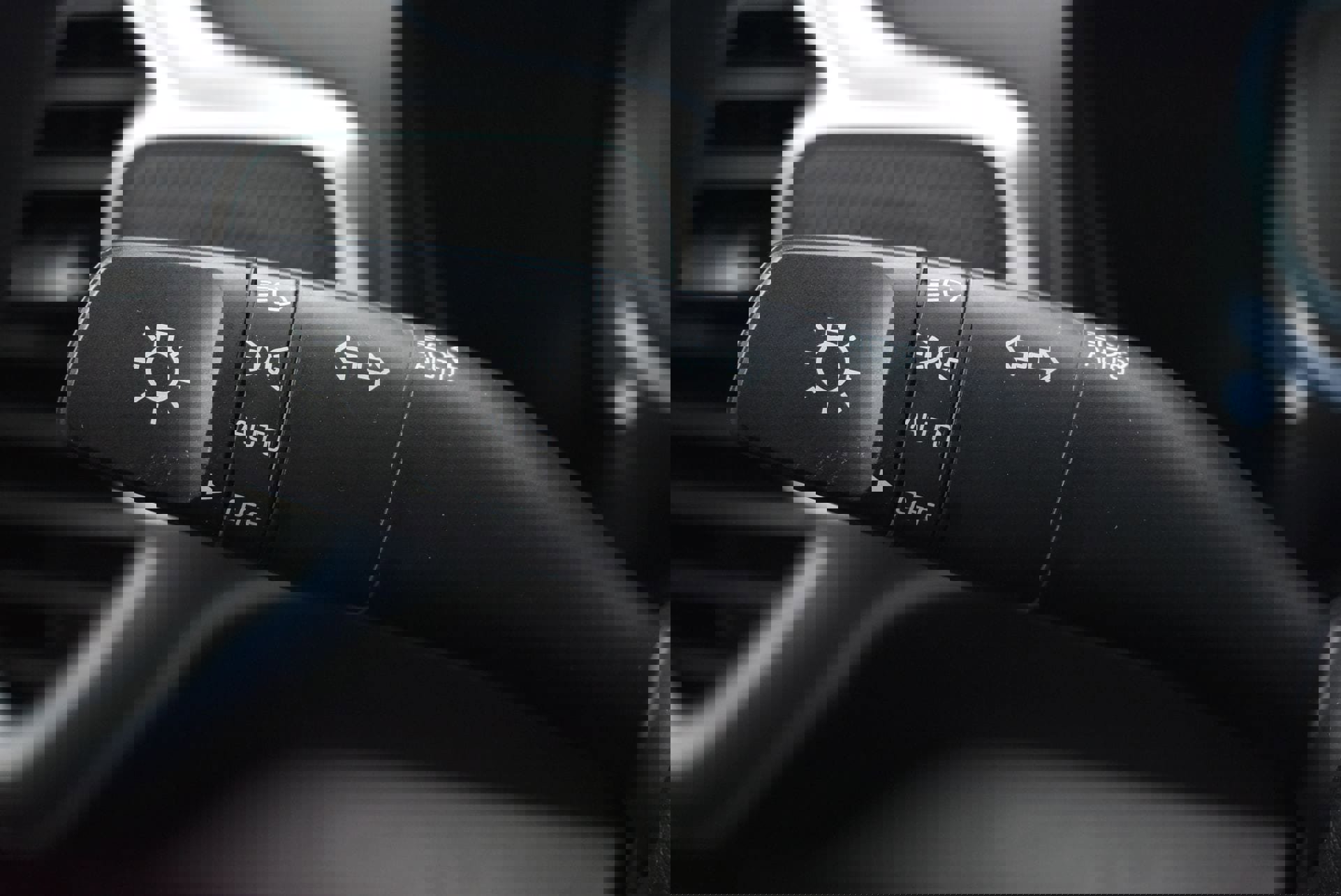 Used 2024 Kia Soul LX w/ Option Group 015 FWD image 21