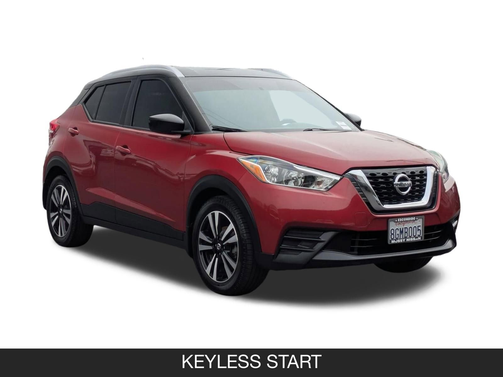 Used 2018 Nissan Kicks SV image 2