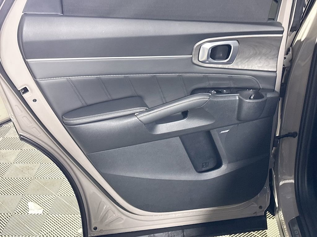 Used 2024 Kia Sorento SX Prestige image 20