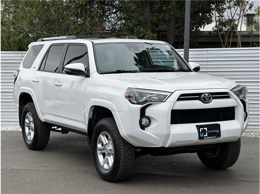 Used 2020 Toyota 4Runner SR5 Premium w/ Moonroof Package AWD/4WD image 8