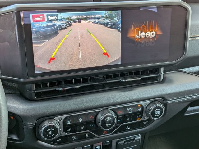 Certified 2024 Jeep Wrangler Unlimited Sahara w/ Technology Group AWD/4WD image 24