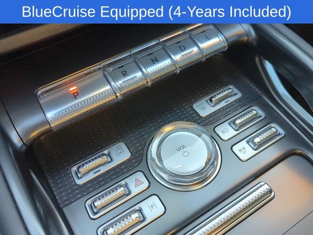 Used 2025 Lincoln Nautilus Reserve w/ Jet Appearance Package image 21