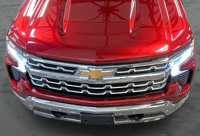 Used 2023 Chevrolet Silverado 1500 LTZ AWD/4WD image 17