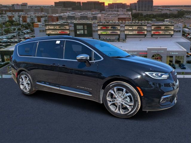 New 2026 Chrysler Pacifica Pinnacle
