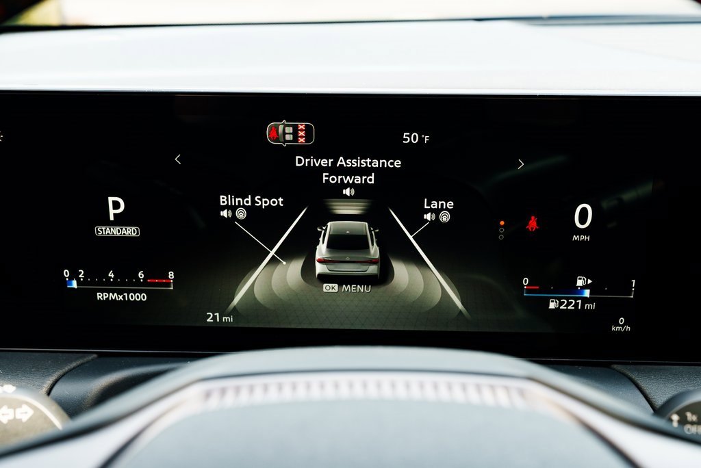 New 2026 Nissan Sentra SR w/ SR Premium Package image 15