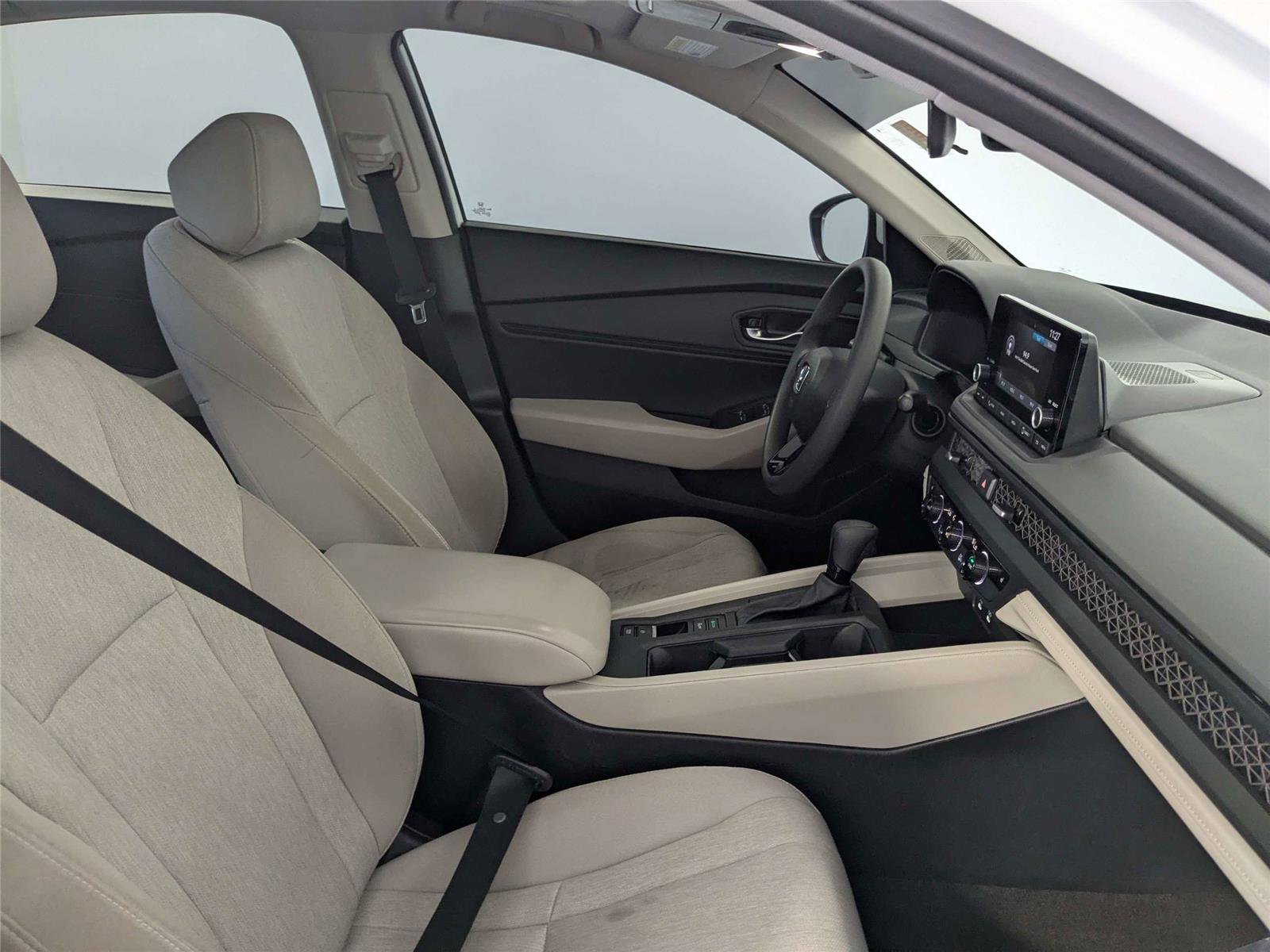 Used 2024 Honda Accord EX image 31