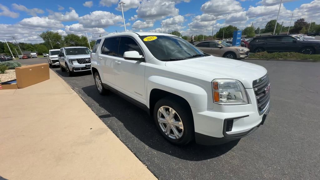 Used 2017 GMC Terrain SLE FWD image 2