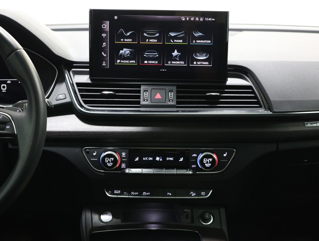 Used 2023 Audi Q5 2.0T Premium Plus w/ Premium Plus Package AWD/4WD image 19