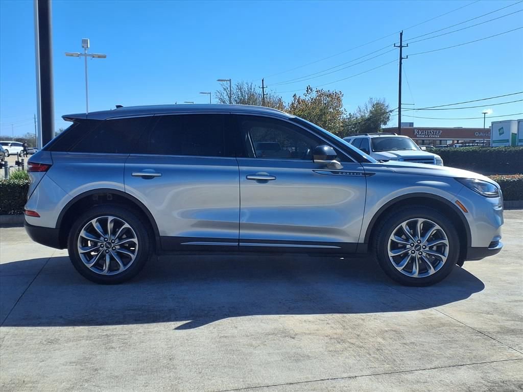 Certified 2021 Lincoln Corsair Standard w/ Premium Package image 8