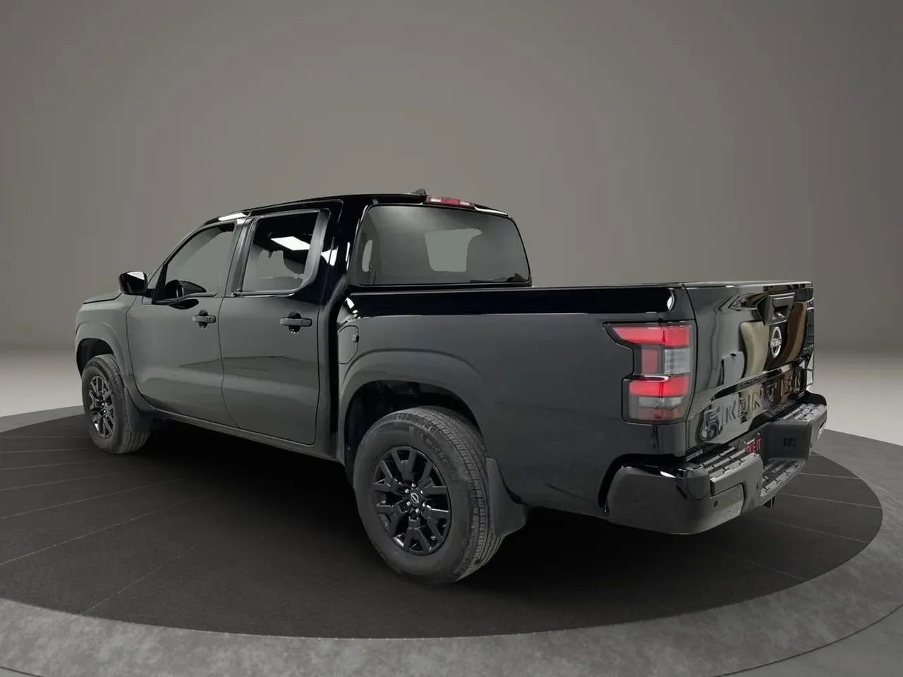 Used 2023 Nissan Frontier SV w/ Midnight Edition Package AWD/4WD image 3