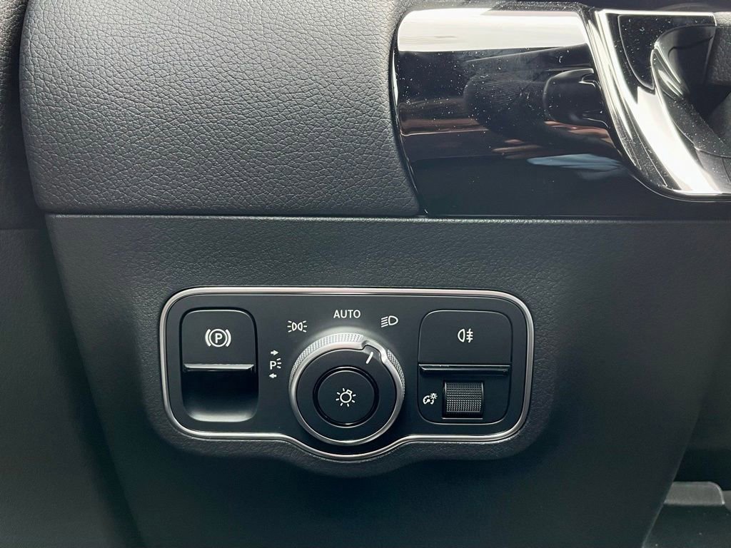 Certified 2025 Mercedes-Benz GLA 35 AMG 4MATIC image 20