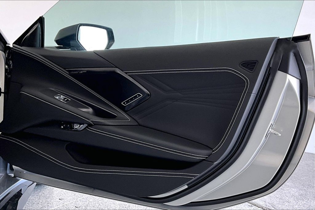 Used 2024 Chevrolet Corvette Z06 w/ Stealth Interior Trim Package RWD image 24